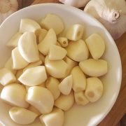 Unveiling the Aromatic World of American Garlic: A Culinary Staple